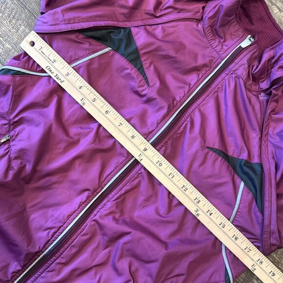 Nike Women's Convertible Running Jacket Dark Fuchsia Size M - Picture 8 of 15